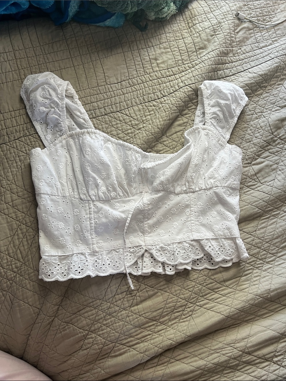 Hollister White Eyelet Crop Top - Women